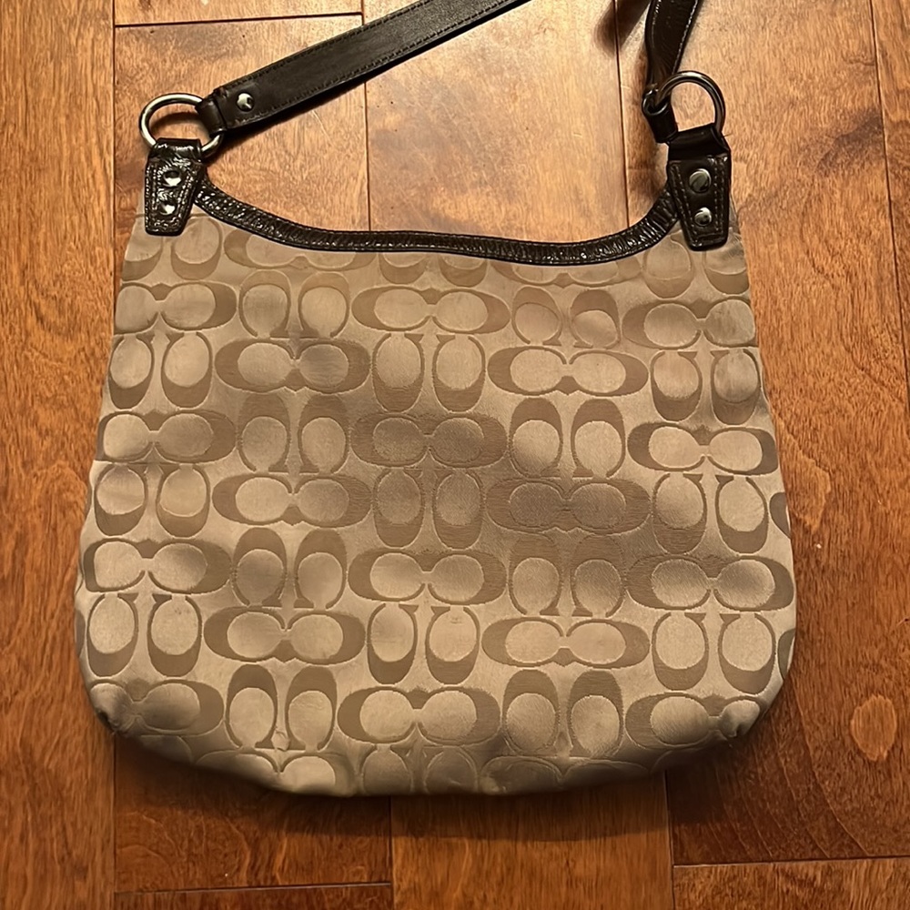 Coach Bag - Picture 3 of 5